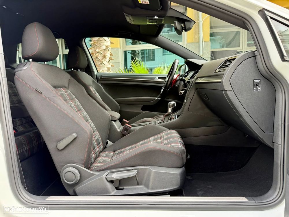 VW Golf GTI (BlueMotion ) DSG - 5