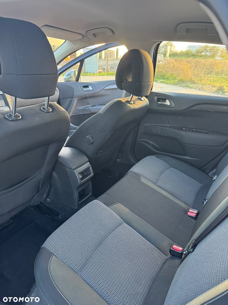 Citroën C4 VTi 95 Attraction - 9