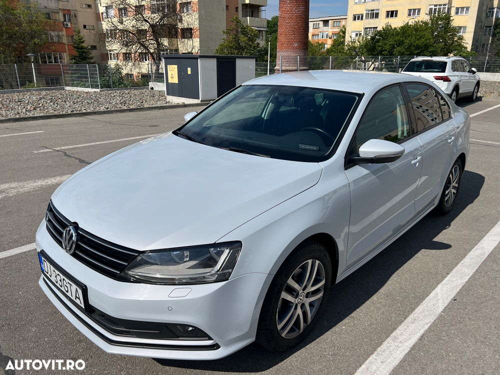 Volkswagen Jetta 1.2 TSI Comfortline - 1