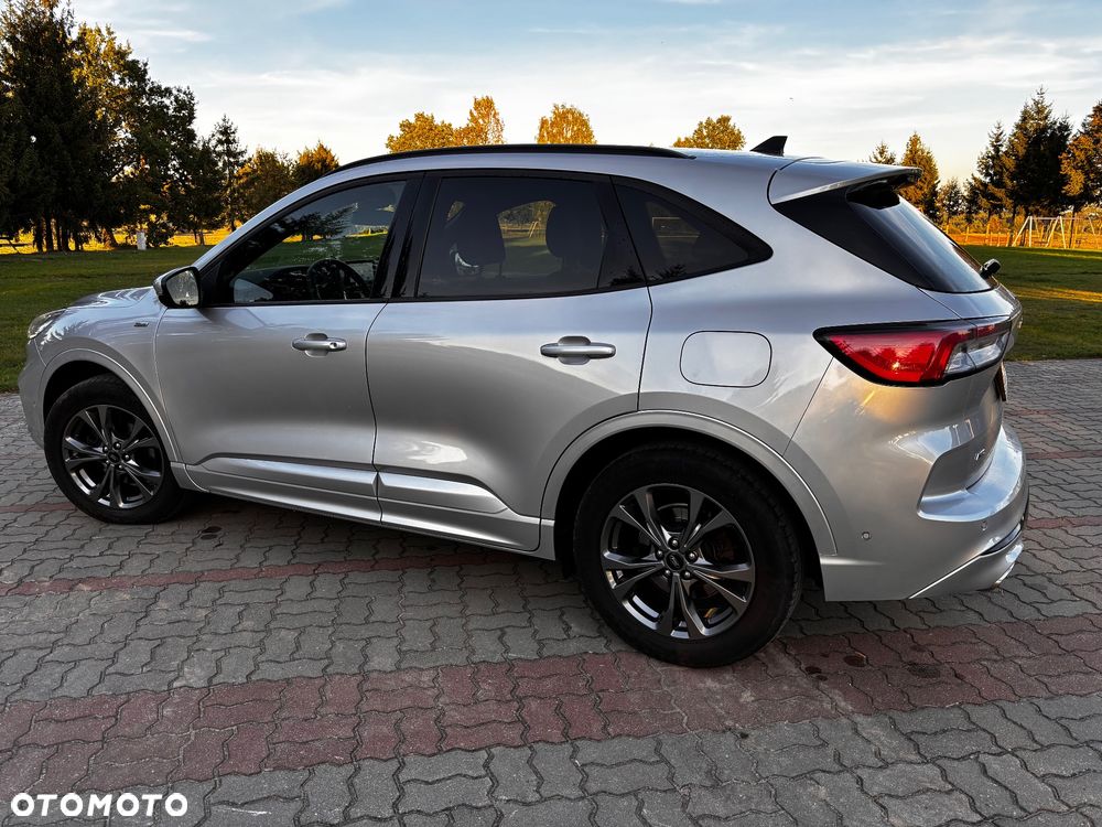Ford Kuga - 2