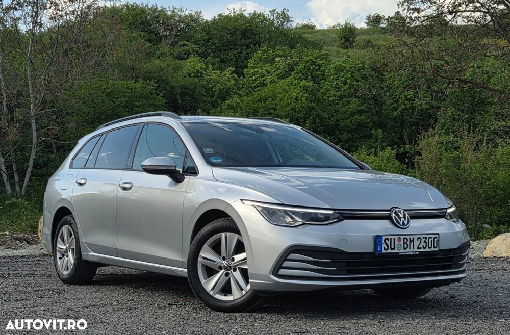 Volkswagen Golf - 1