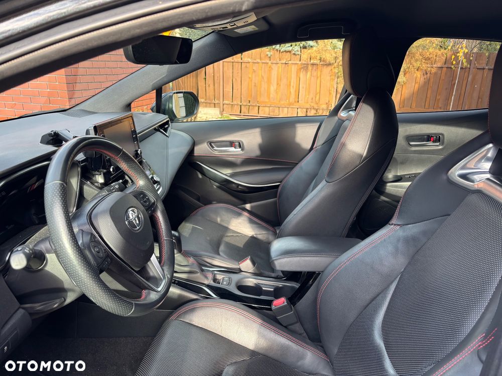 Toyota Corolla 2.0 Hybrid GR Sport - 16