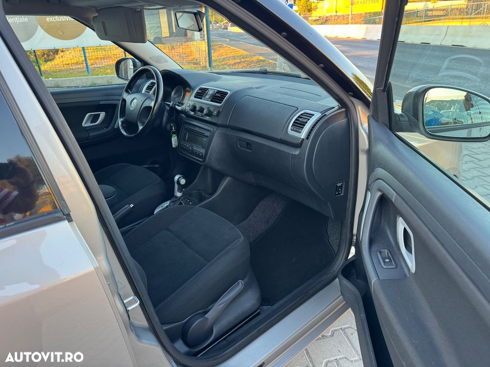 Skoda Fabia 1.6 16V Combi Tiptronic Elegance - 7