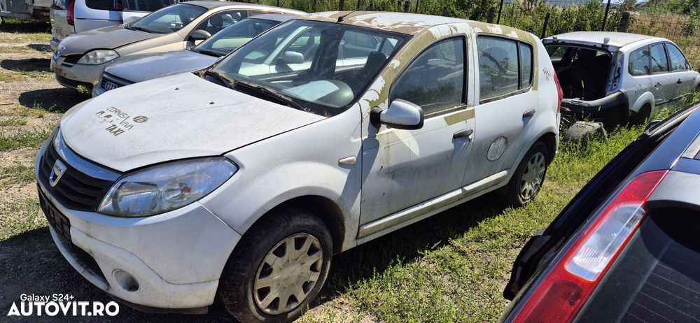 Dezmembram Dacia Sandero 1.5 DCI an fabricatie 2011 - 4