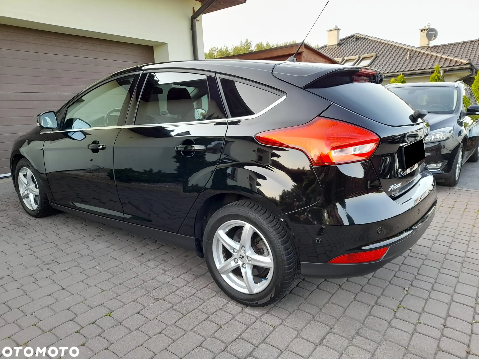 Ford Focus Turnier 1.0 EcoBoost Start-Stopp-System TITANIUM STYLE - 5
