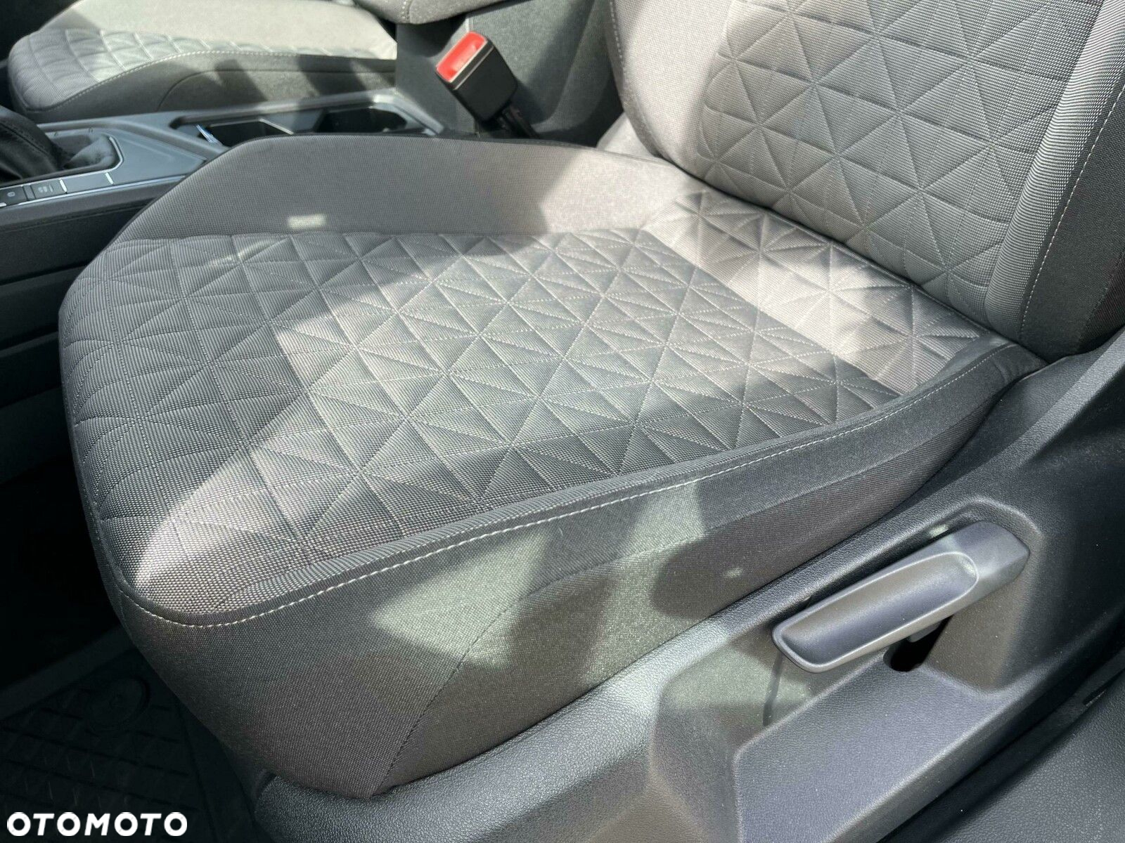 Volkswagen Tiguan - 13