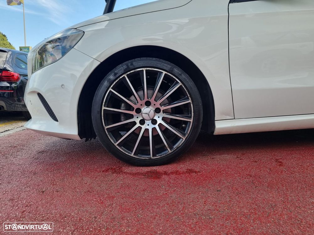 Mercedes-Benz A 180 d AMG Line - 3