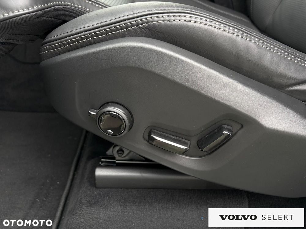 Volvo XC 90 - 18