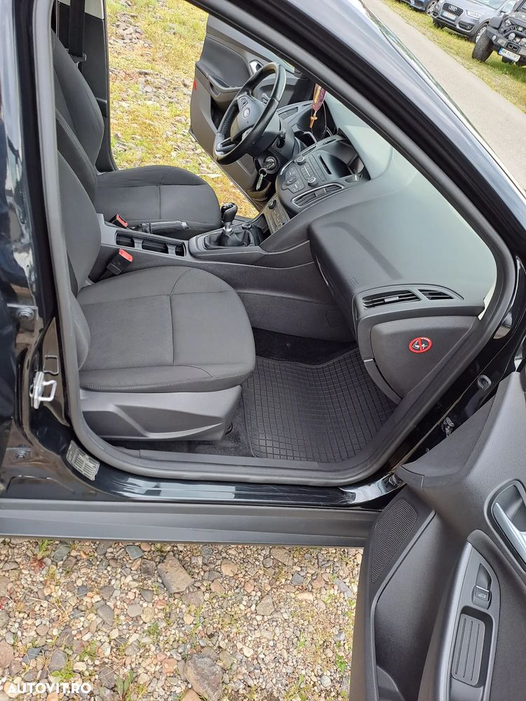 FORD Focus 2015 — imagine 7
