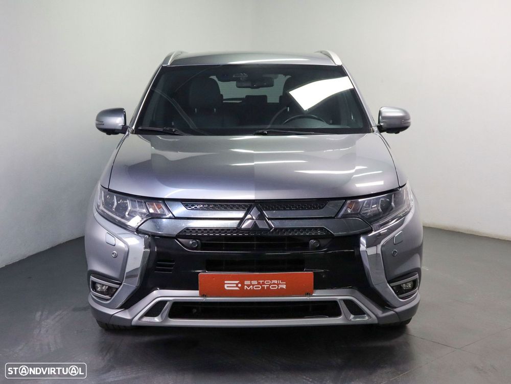 Mitsubishi Outlander 2.4 Instyle - 2