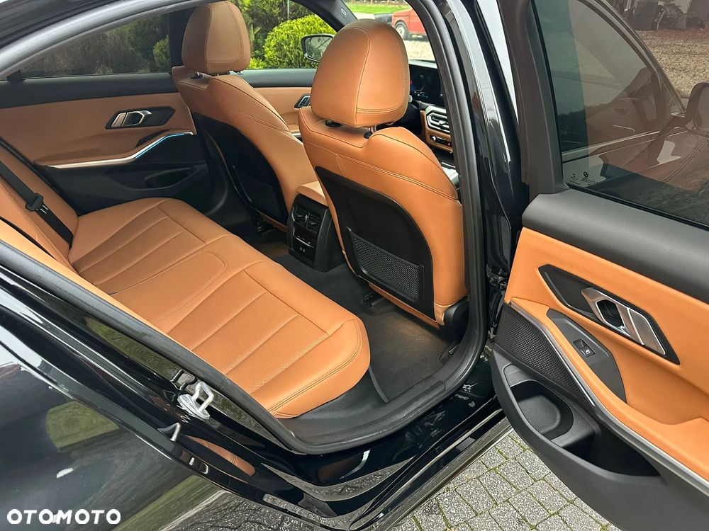 BMW Seria 3 - 21