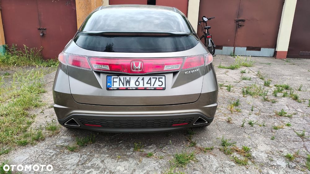 Honda Civic 1.8i-VTEC Sport - 4