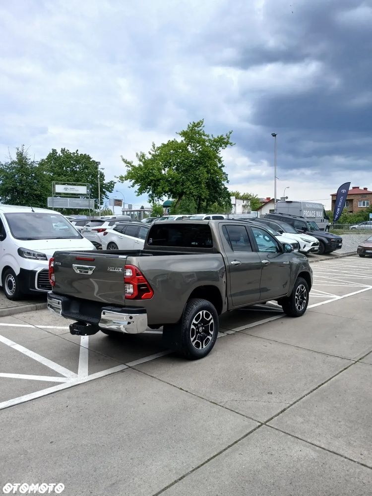 Toyota Hilux 2.8 D-4D mHEV Double Cab Executive 4x4 - 4