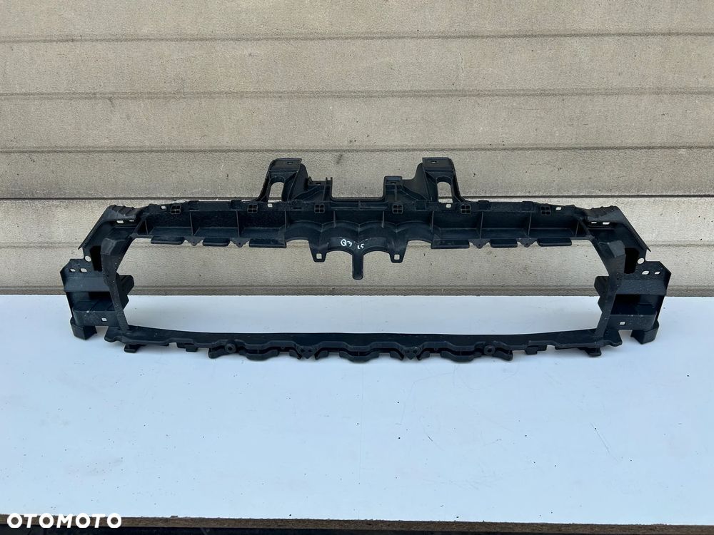 AUDI Q3 LIFT 8V0 WZMOCNIENIE ATRAPA PAS PRZÓD PRZEDNI 8V0853692
