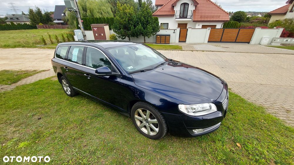 Volvo V70 2016 photo 2