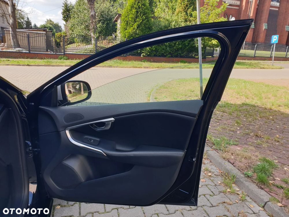 Volvo V40 D3 RDesign - 28