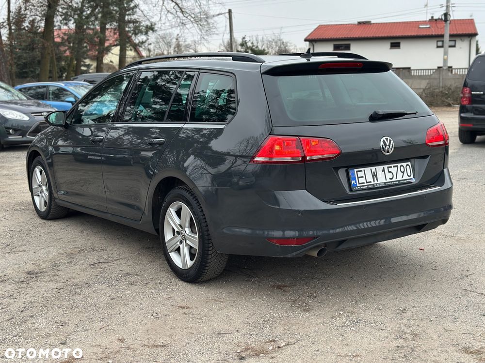Volkswagen Golf 1.6 BlueTDI DSG Comfortline - 11