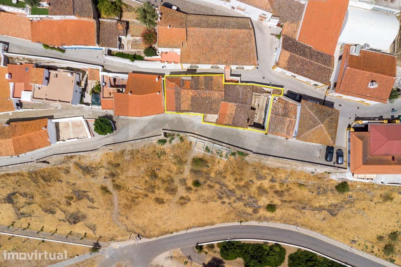 Moradia no centro de Mértola com Páteo, Terraço e Vista Rio - Grande imagem: 4/52