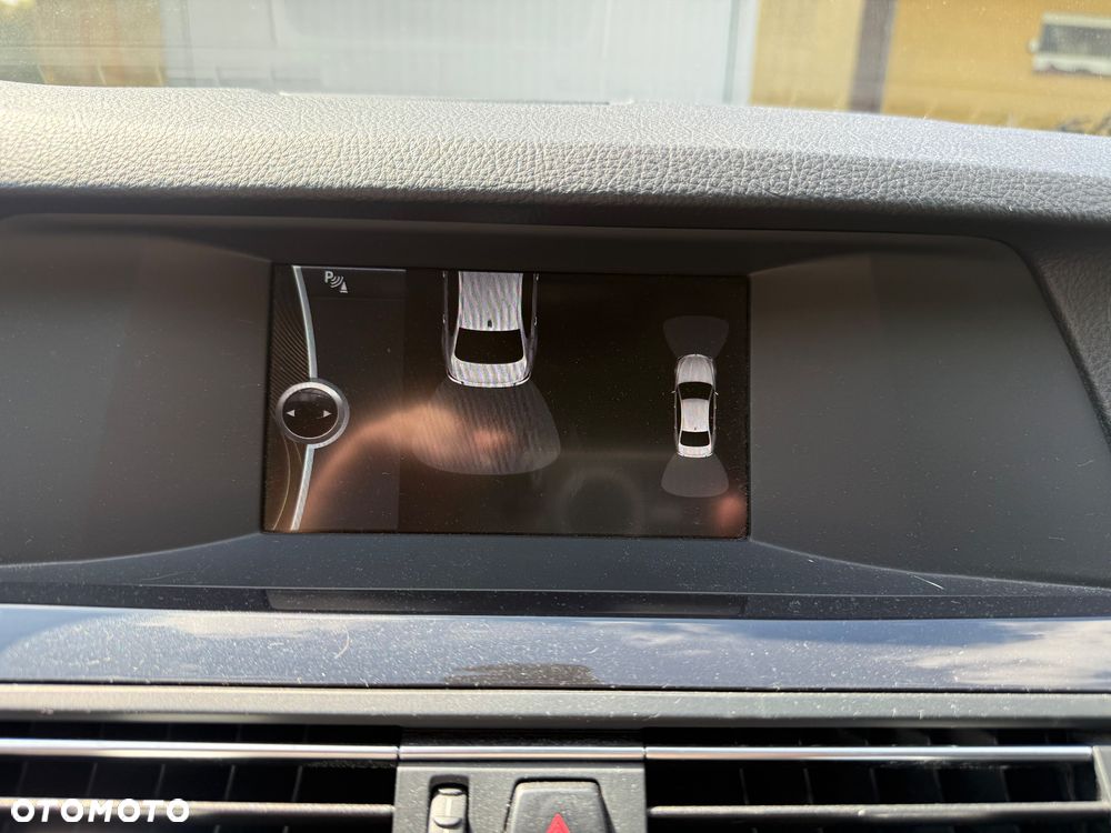 BMW Seria 5 520d - 28