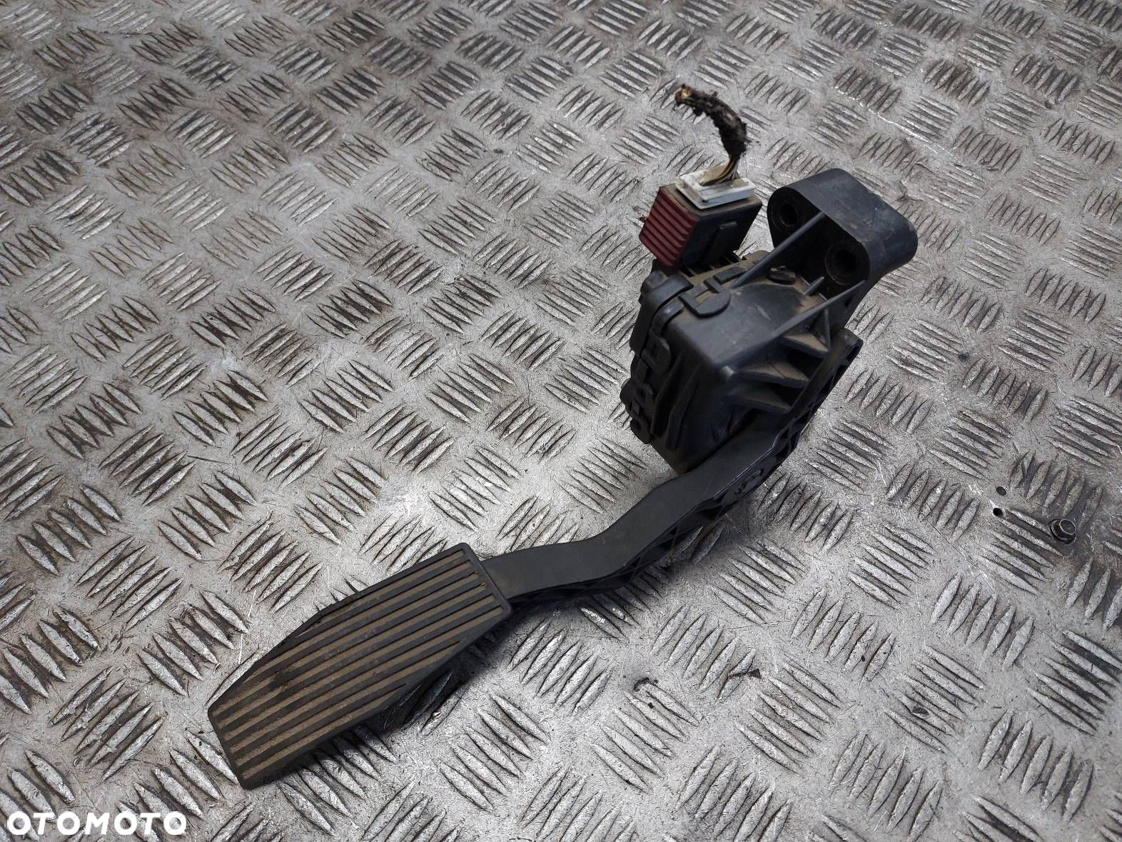PEDAŁ GAZU POTENCJOMETR OPEL ASTRA H 1.9 CDTI 9157998BK - 3
