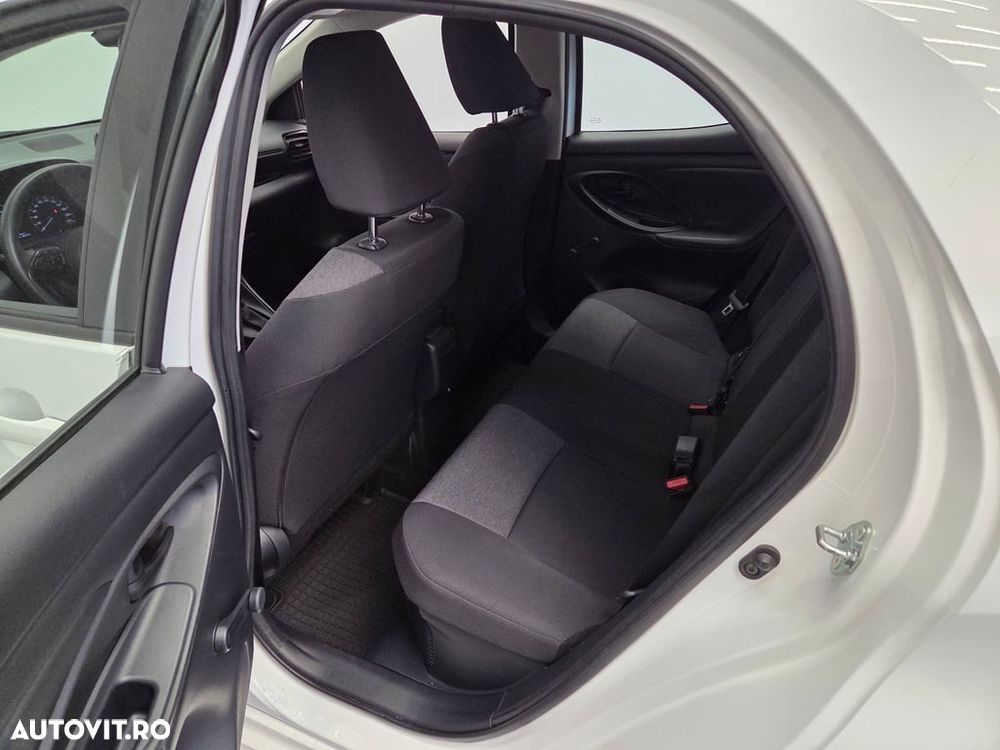 Toyota Yaris 1.5 VVT-i HSD Exclusive Style - 9