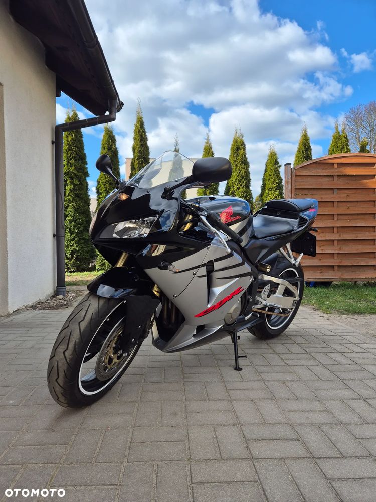 Honda CBR - 12