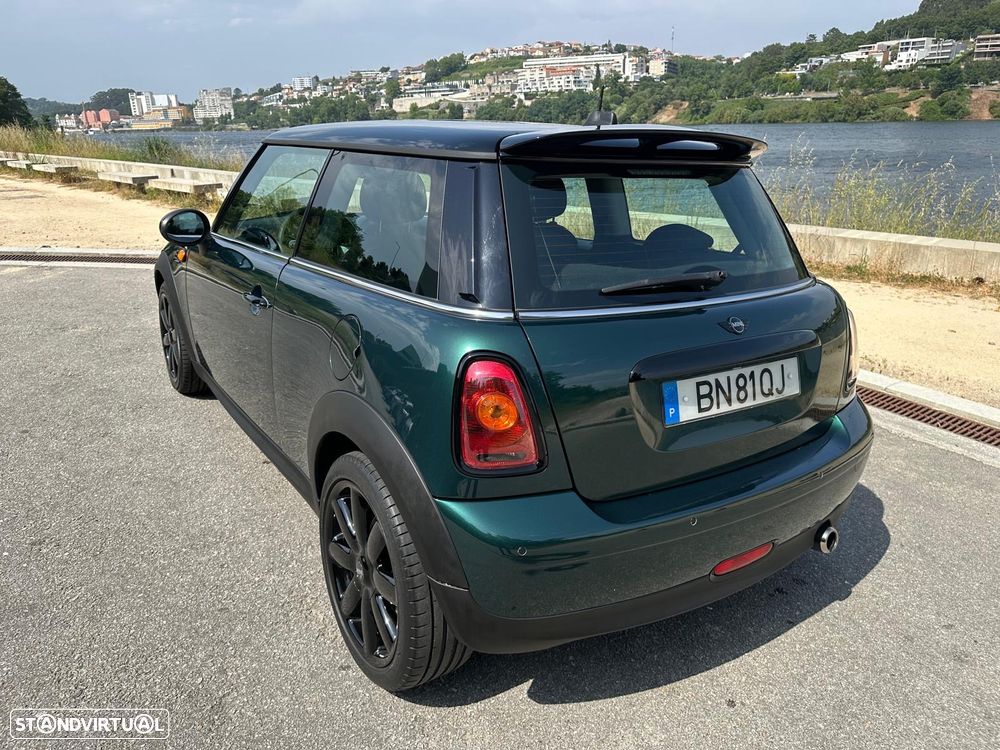 MINI 3 Portas Cooper D - 3