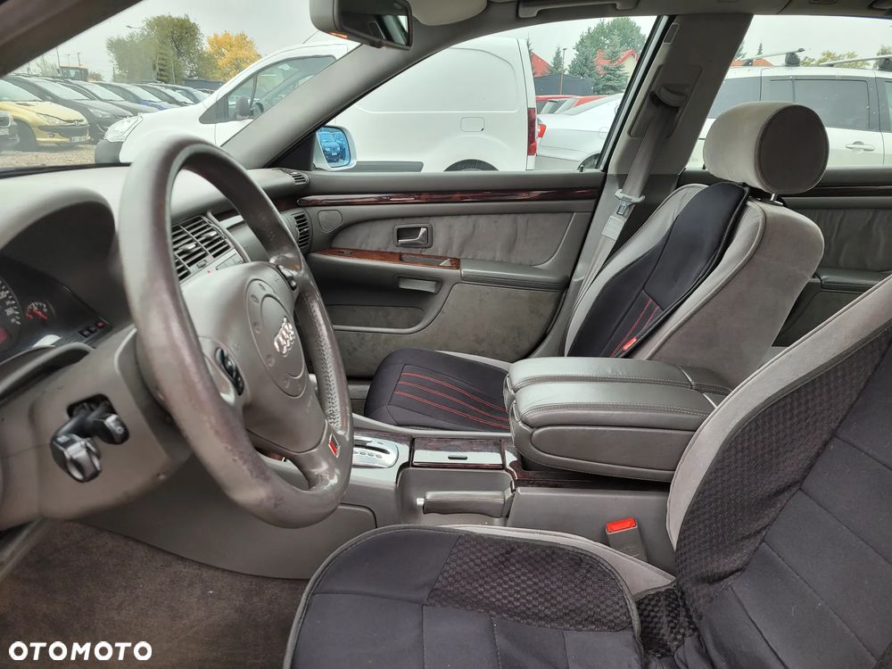 Audi A8 - 8