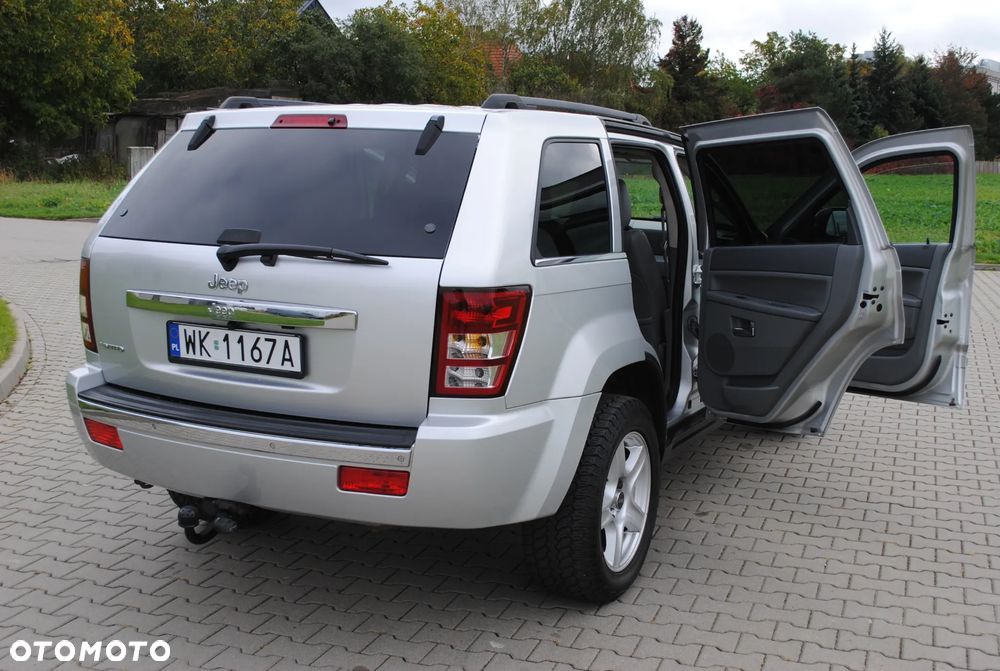 Jeep Grand Cherokee - 27