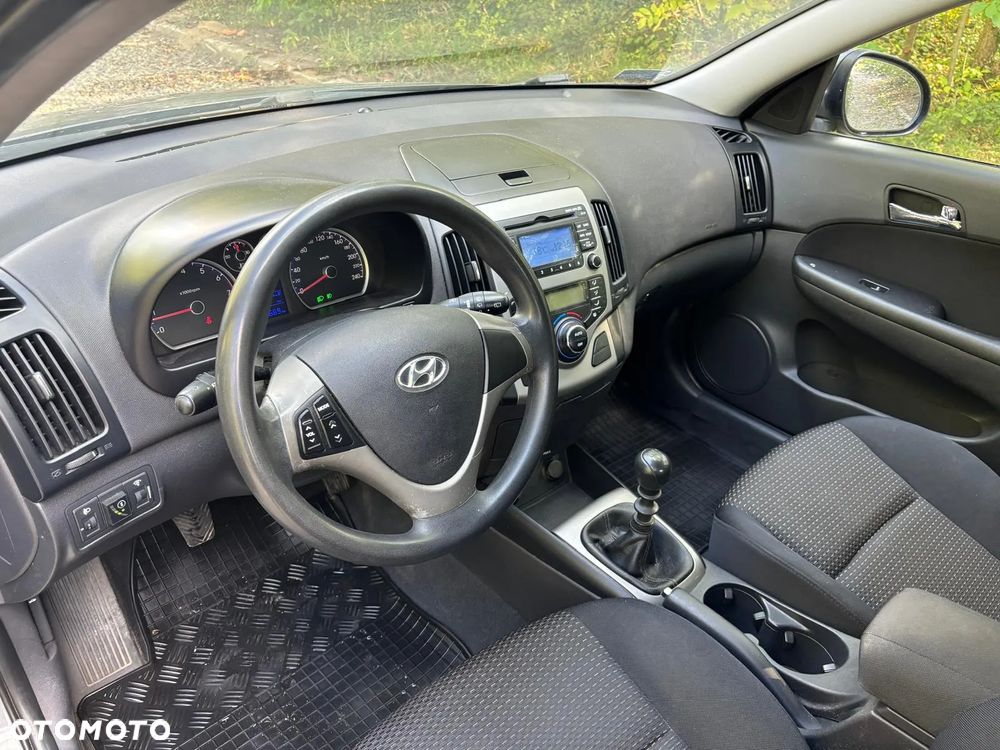 Hyundai i30 1.4 Comfort - 24