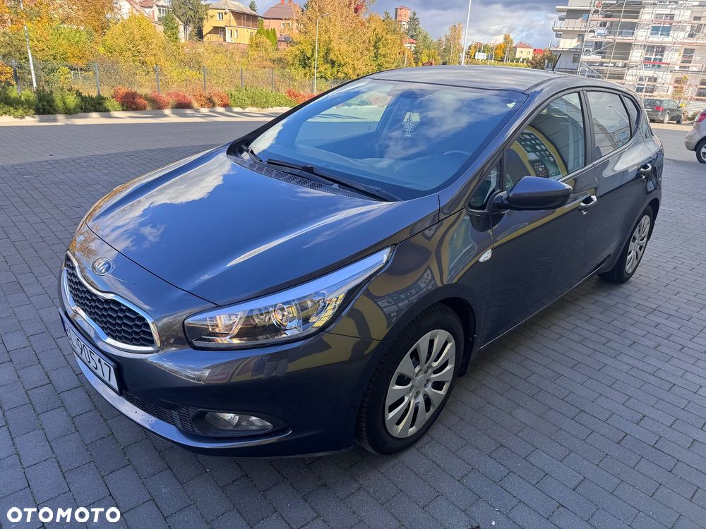 Kia Ceed 1.4 CVVT Attract - 4