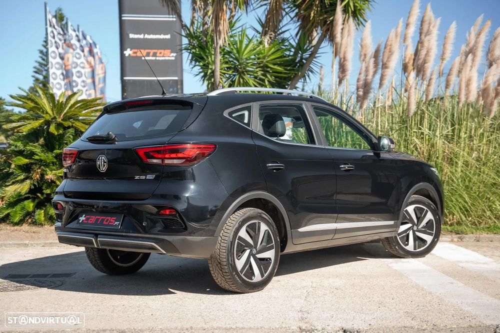 MG ZS Standard Luxury - 10