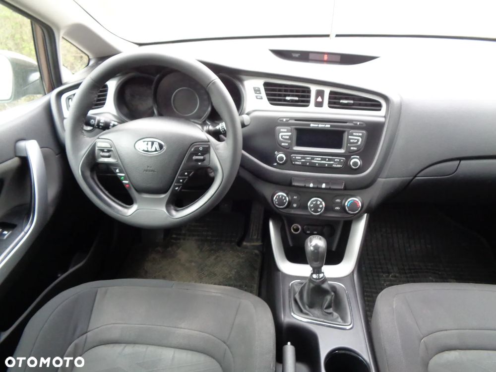Kia Ceed 1.4 CVVT Vision - 12