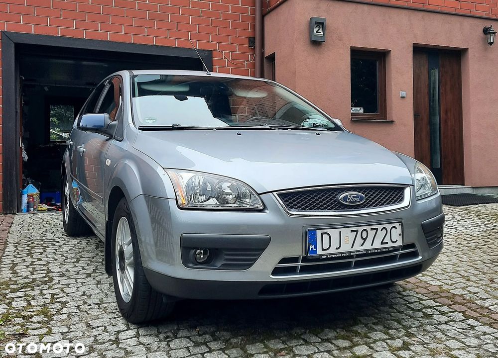 Ford Focus 2005 photo 2