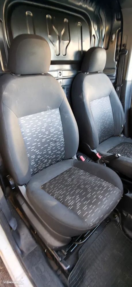 Opel Combo 1.6 CDTi L2H1 S/S - 15