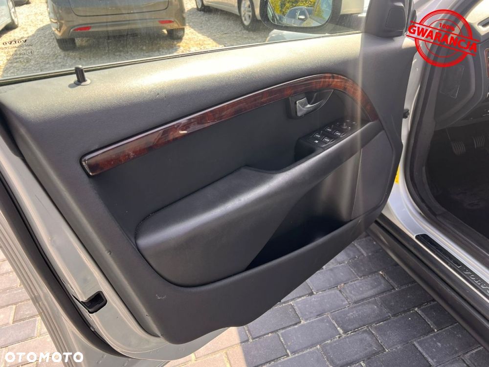 Volvo V70 2.4D Momentum - 18