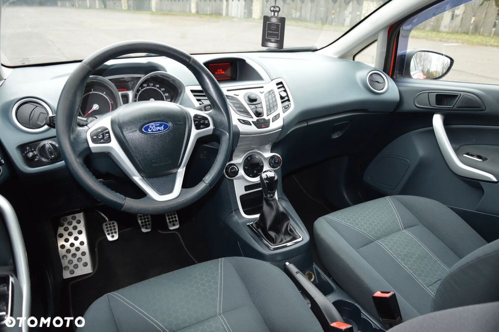 Ford Fiesta - 6