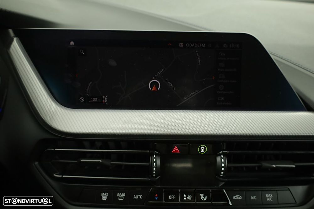BMW 116 d Pack Desportivo M Auto - 11
