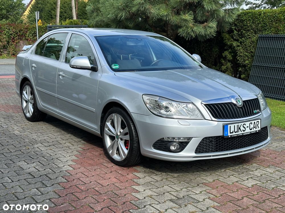 Skoda Octavia 2.0 TSI RS - 8