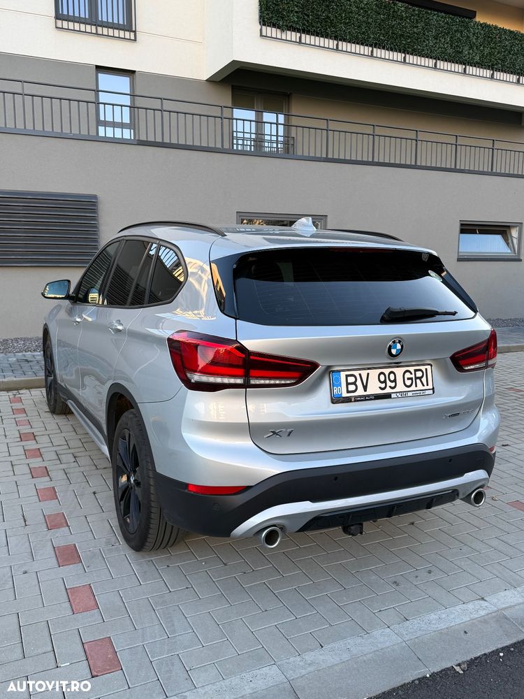 BMW X1 xDrive20d AT - 3