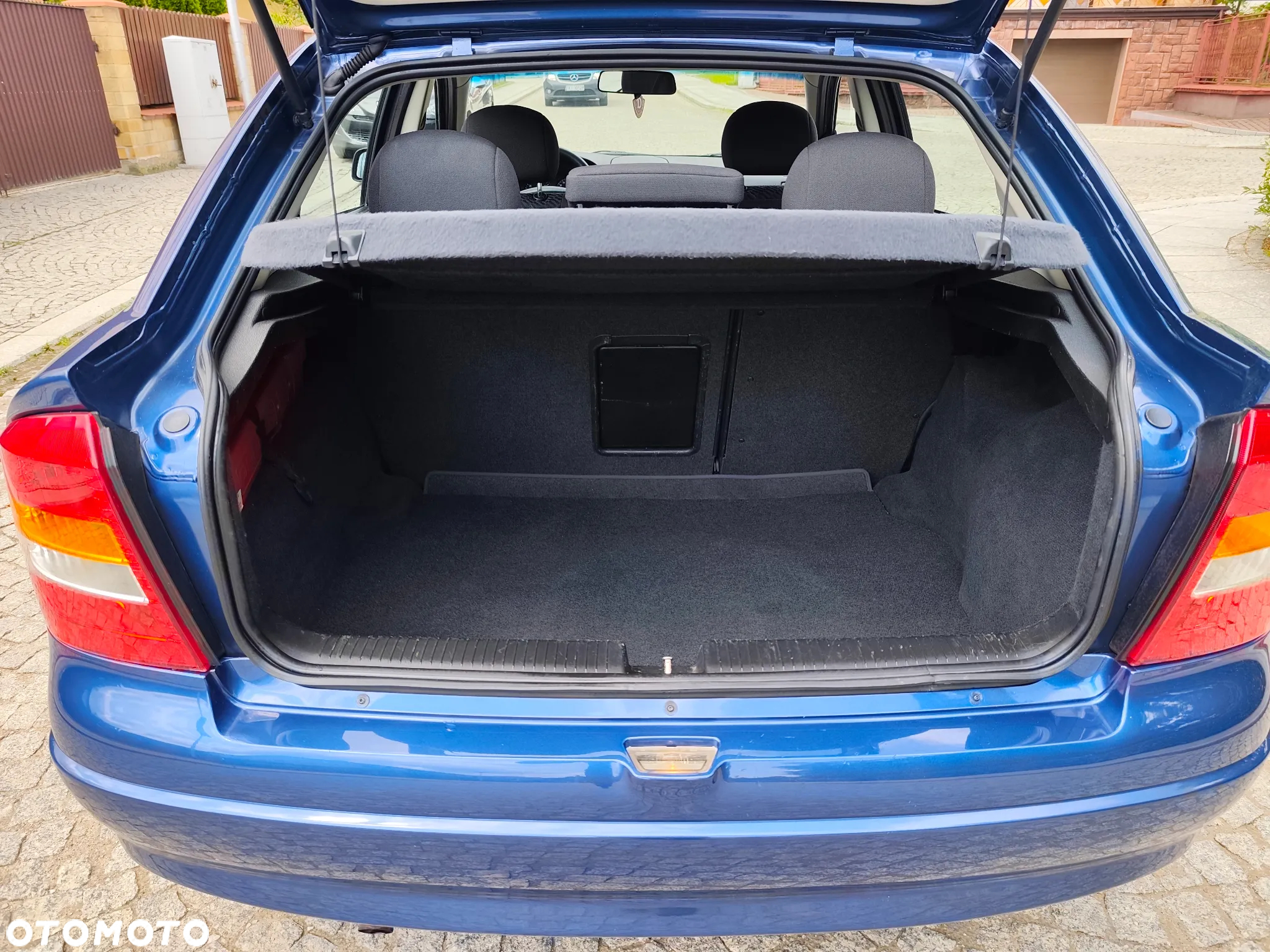 Opel Astra 1.6 - 14