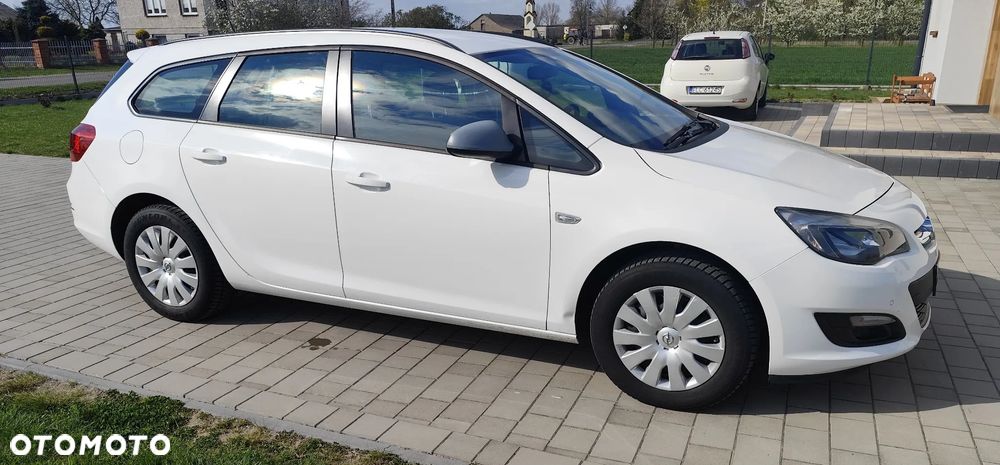 Opel Astra 1.6 CDTI Enjoy - 2