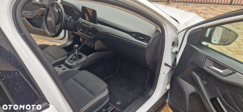 Ford Focus 1.5 EcoBlue Connected - 11