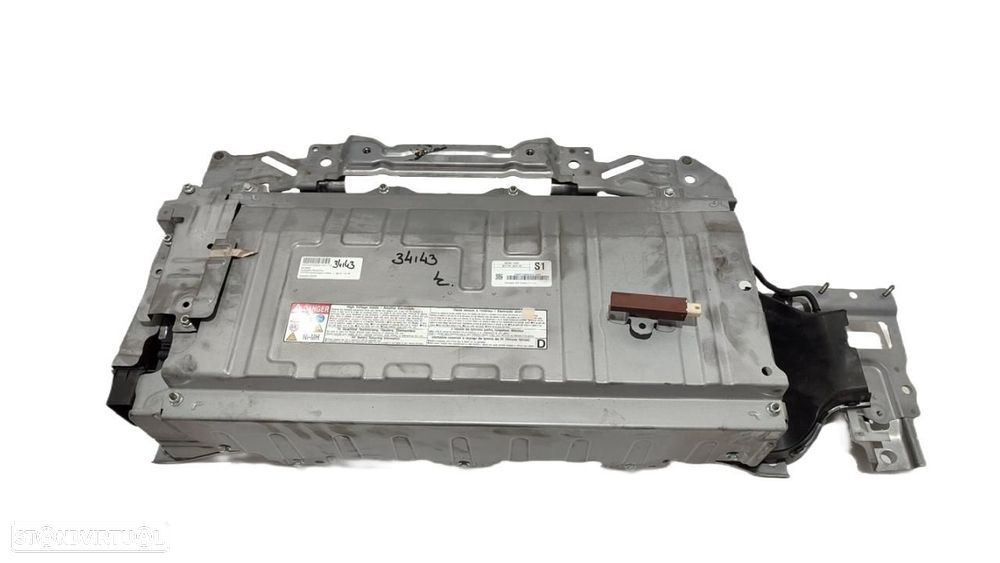 BATERIA TOYOTA AURIS E18 - 1