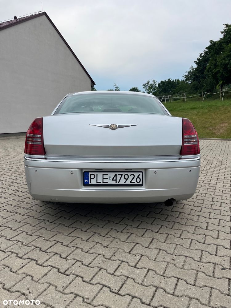 Chrysler 300C - 13
