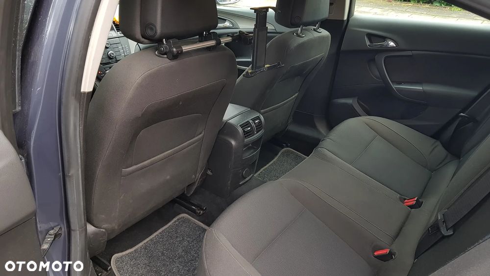 Opel Insignia 1.6 T Cosmo - 9