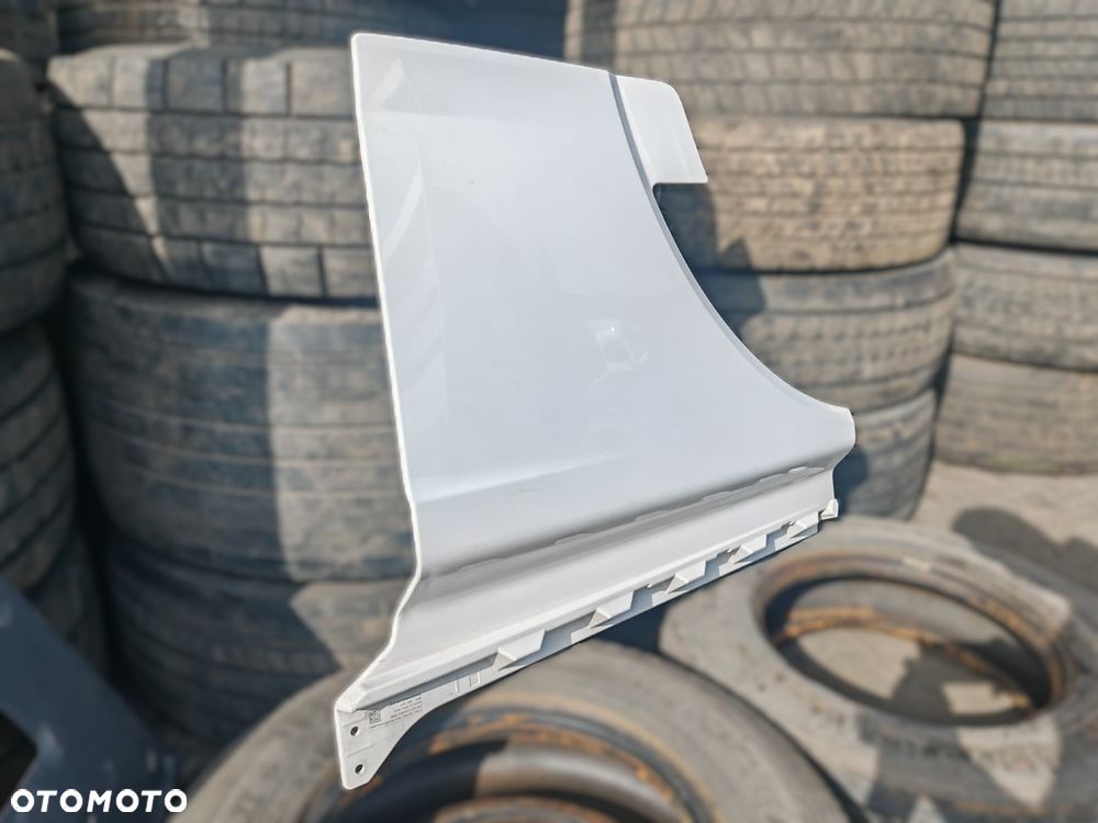 PRZEDŁUŻENIE DRZWI KABINY PRAWE MAN TGX TG3 81626106016 - 2