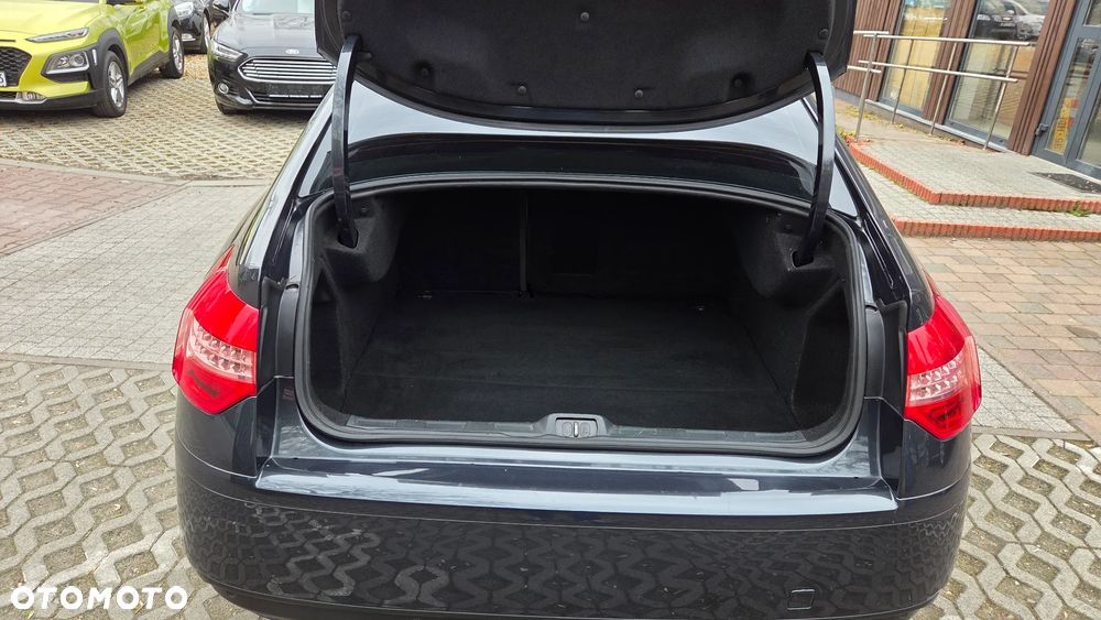 Citroën C5 2.0 16V Confort - 16