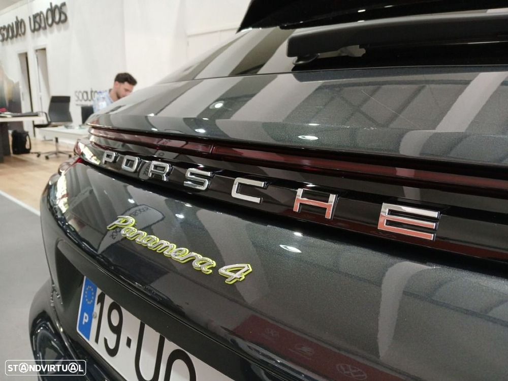 Porsche Panamera Sport Turismo 4 E-Hybrid - 39