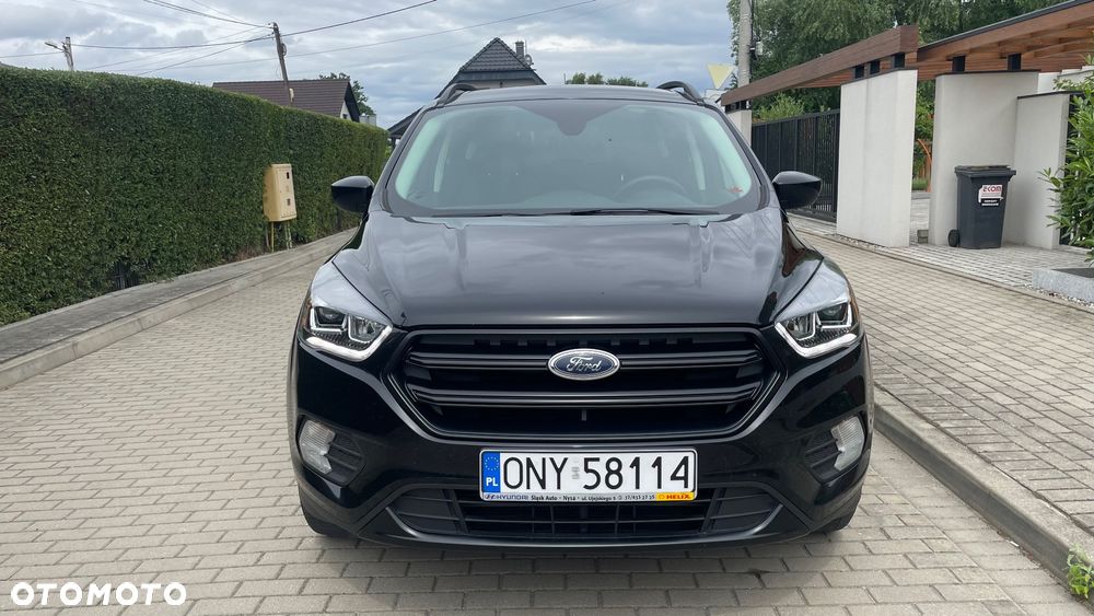 Ford Kuga - 2
